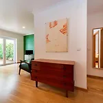 Gorgeous Rooftop 2-Bed Apt 250M To Intendente Sq