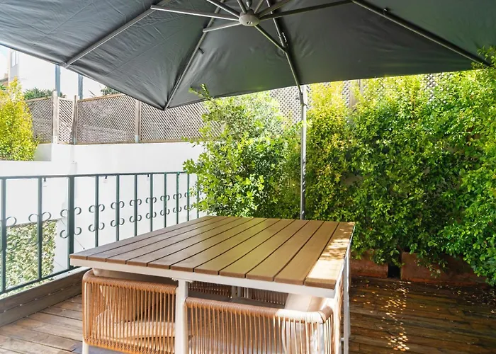 Gorgeous Rooftop 2-Bed Apt 250M To Intendente Sq