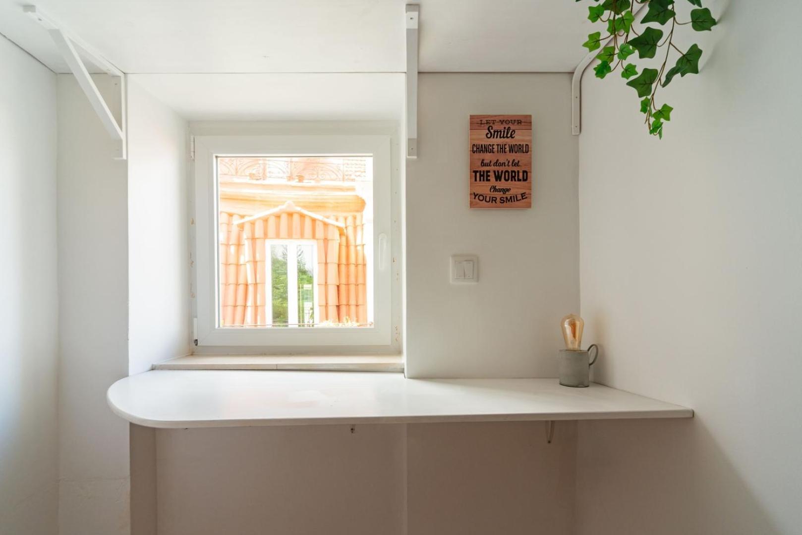 Gorgeous Rooftop 2-bed 250m To Intendente Sq Apartment