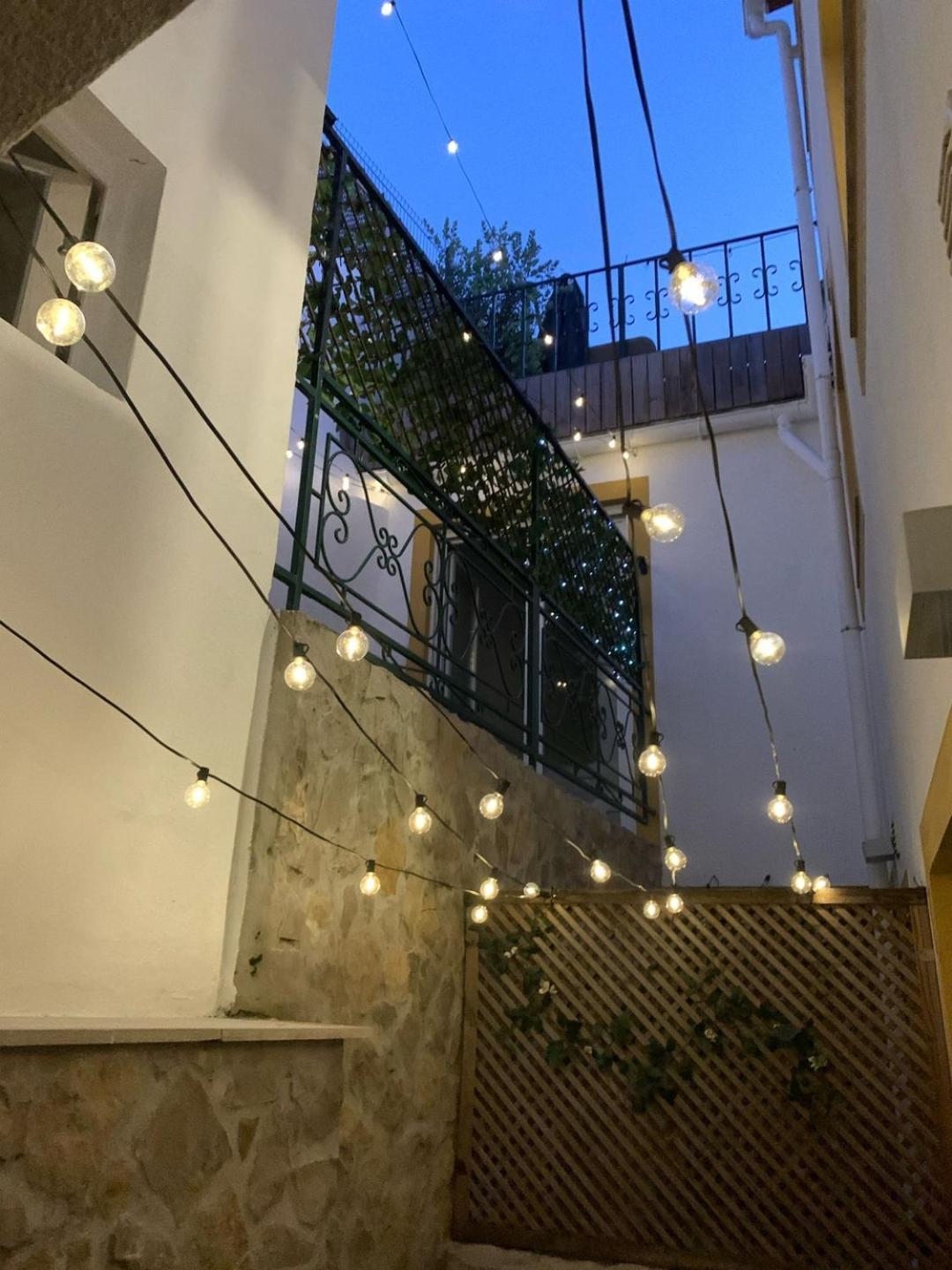 Gorgeous Rooftop 2-bed 250m To Intendente Sq Lissabon