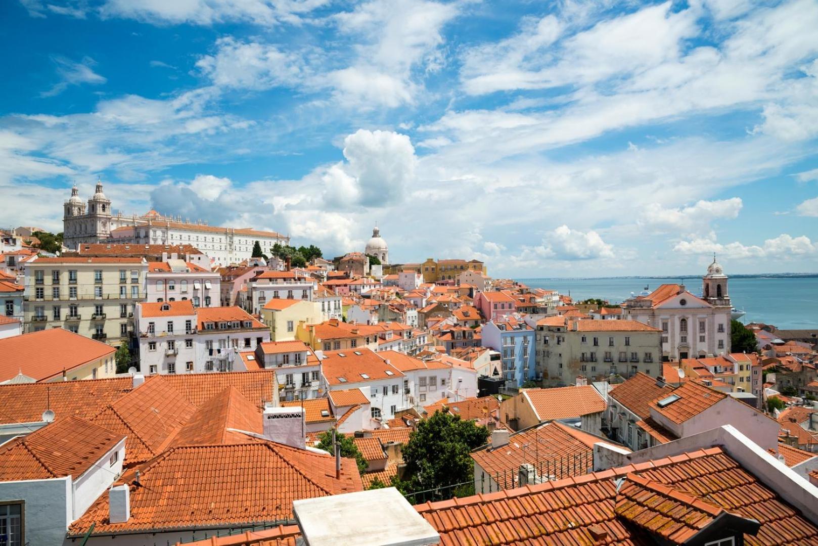 Gorgeous Rooftop 2-bed 250m To Intendente Sq Lejlighed Lisboa