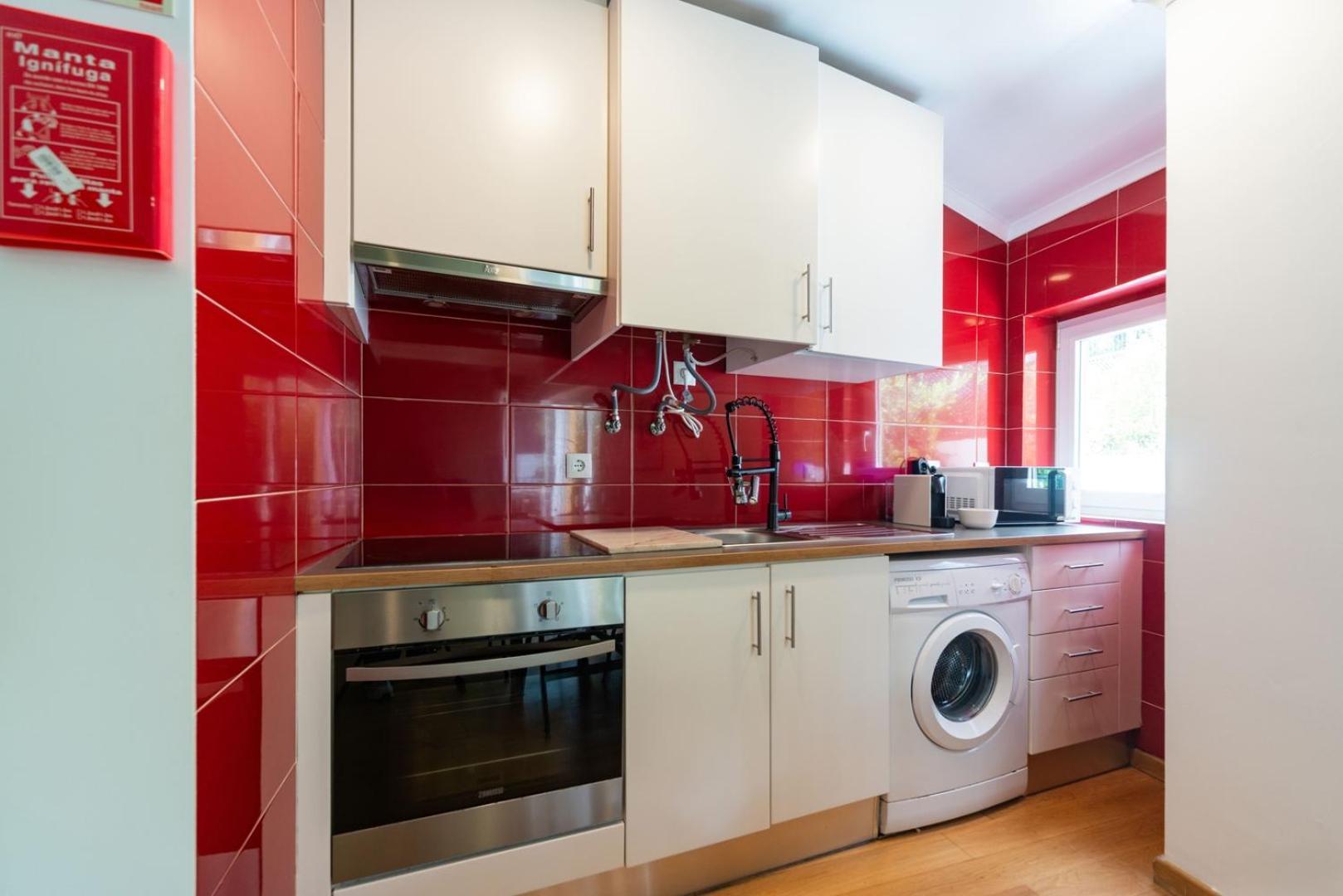Gorgeous Rooftop 2-bed 250m To Intendente Sq * Lissabon